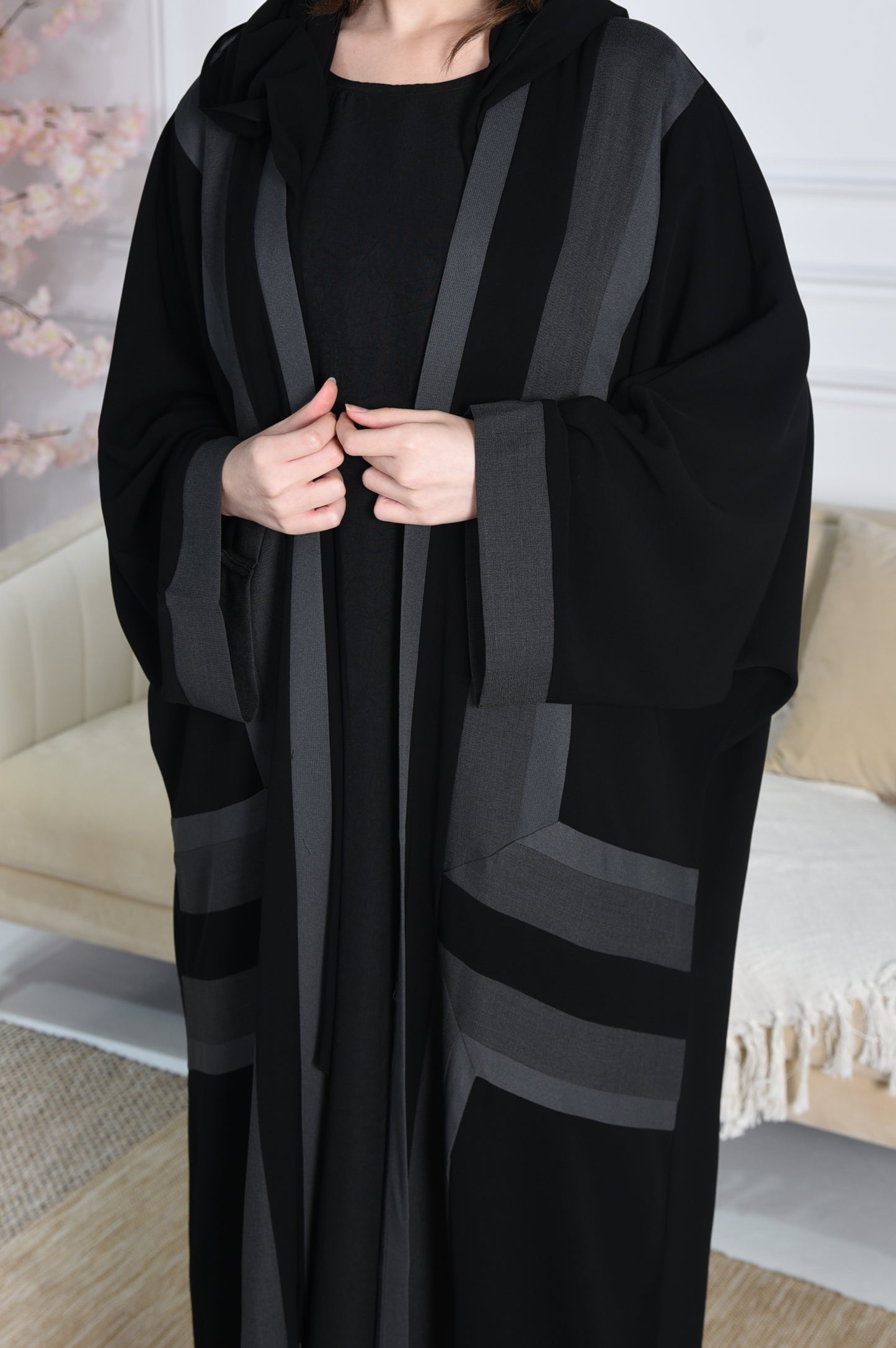 Black besht with grading gray pattern
