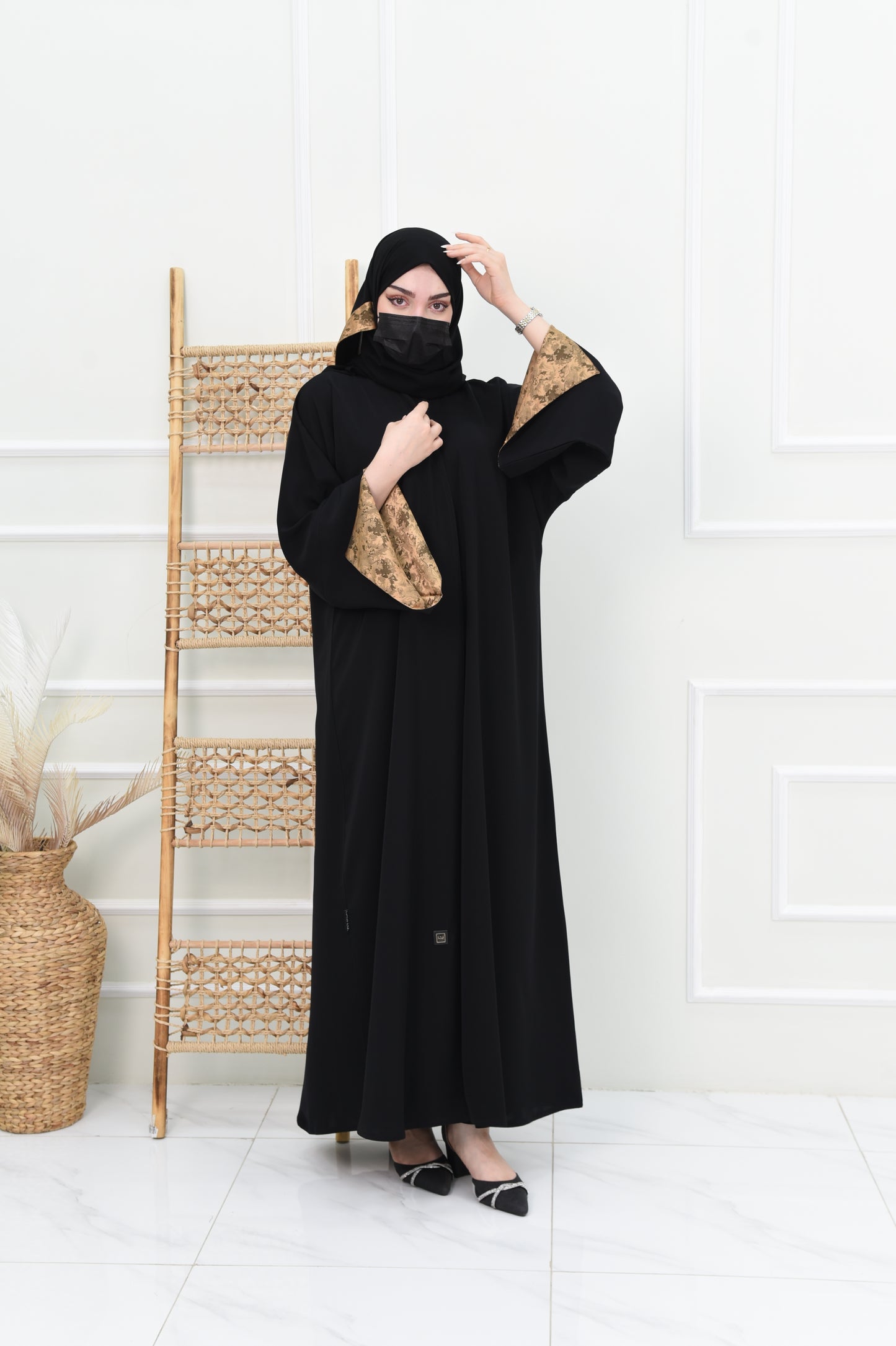 Black Abaya with Brown Jacquard-Lined Open Sleeves