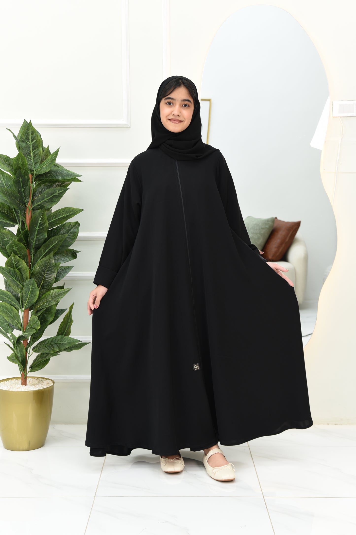 Girls’ Flared Black Abaya with Zipper Closure
