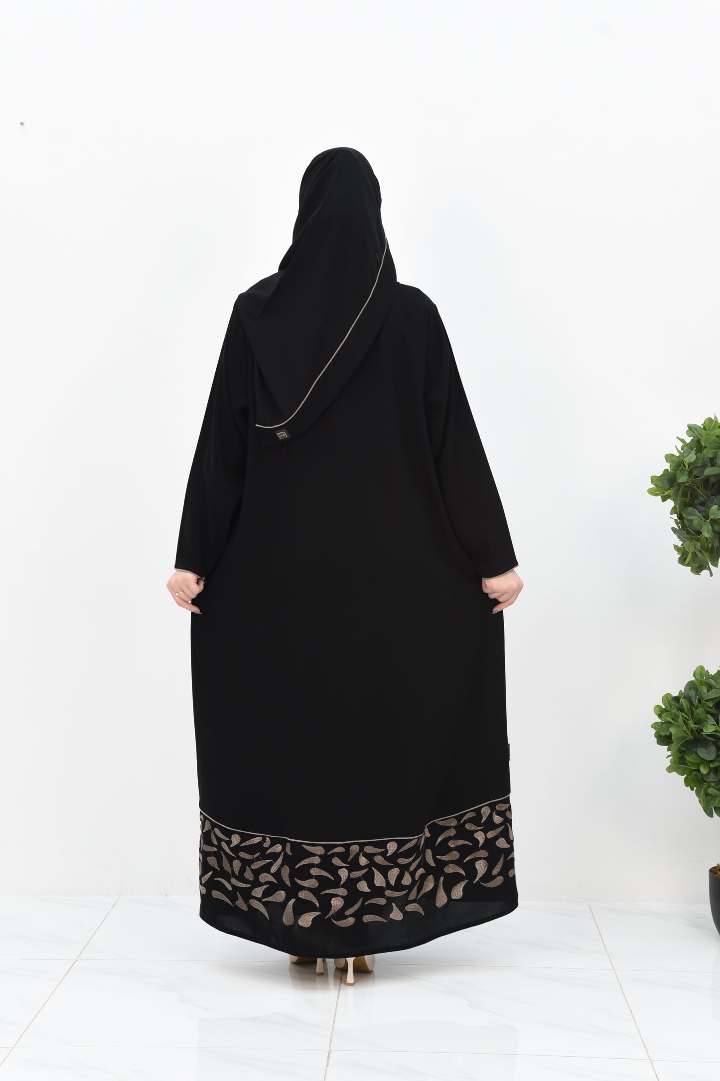 Elegant abaya with enchanting beige embroidery