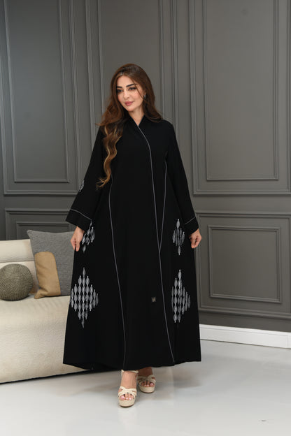 Sky-Embroidered Elegance Besht