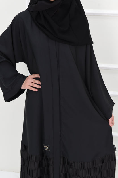 Classic Black Girl’s Abaya – Wide Sleeves & Elegant Trim