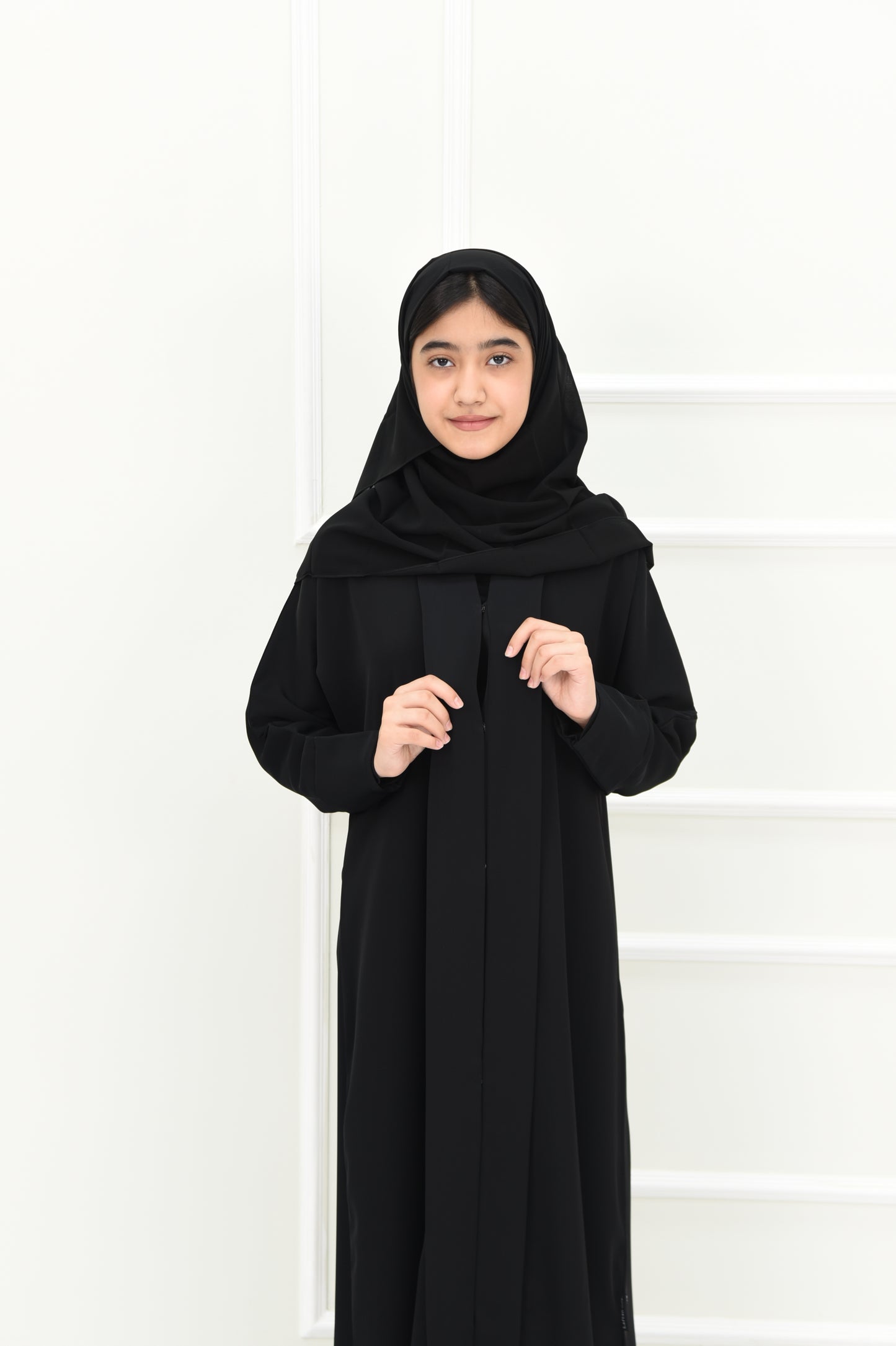 Girls’ plain abaya with folded sleeves